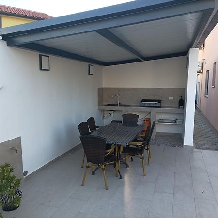 House Monte Cherpo Пула Екстериор снимка